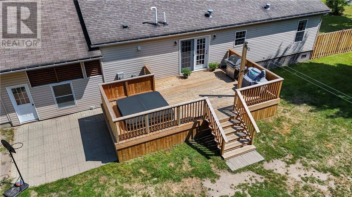 124 Yocom Drive, Espanola, ON - Outdoor With Deck Patio Veranda With Exterior