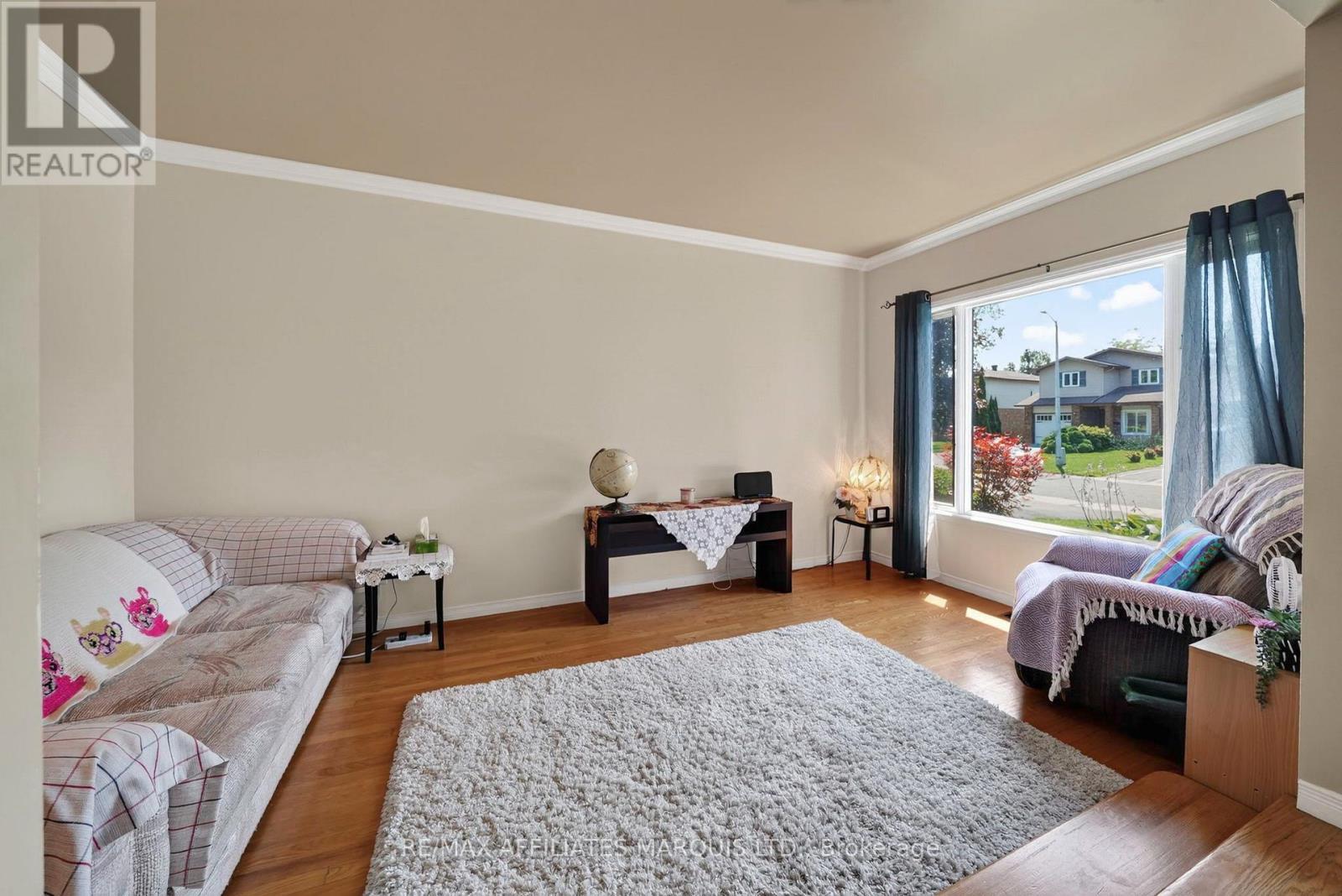 672 Champlain Drive, Cornwall, ON - Indoor