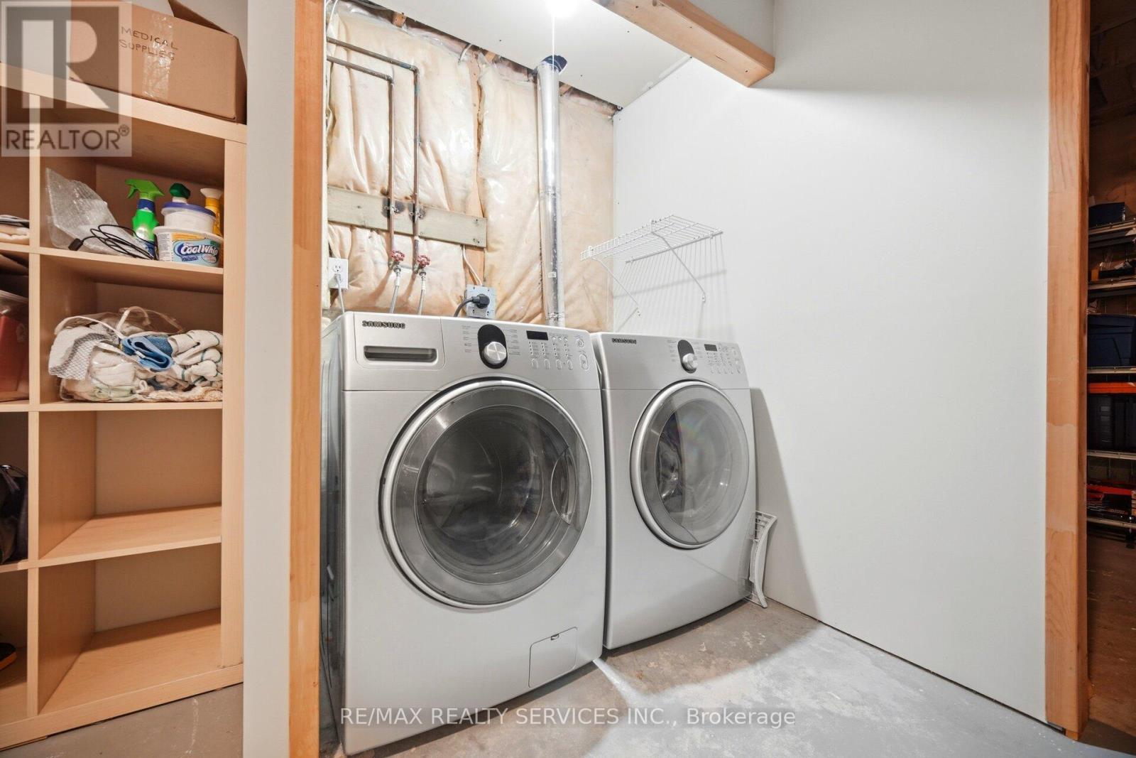 38 Furrows End, Brampton, ON - Indoor Photo Showing Laundry Room