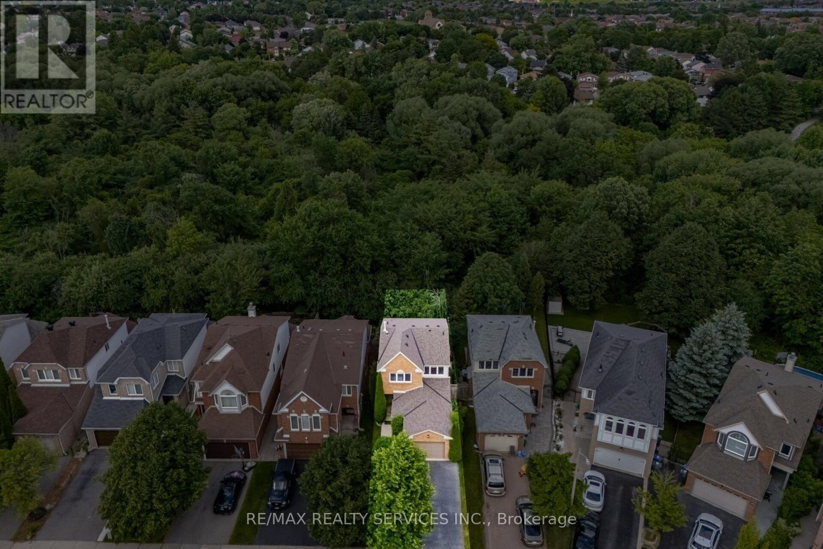 38 Furrows End, Brampton, ON - Outdoor With View