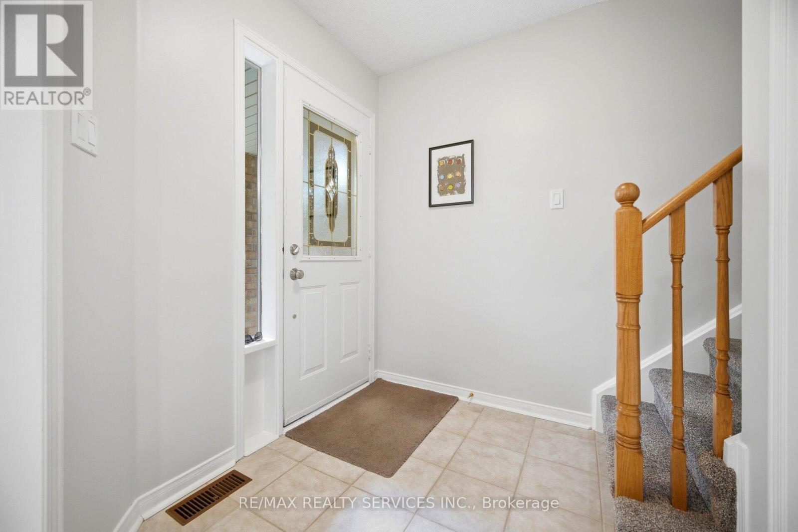 38 Furrows End, Brampton, ON - Indoor Photo Showing Other Room