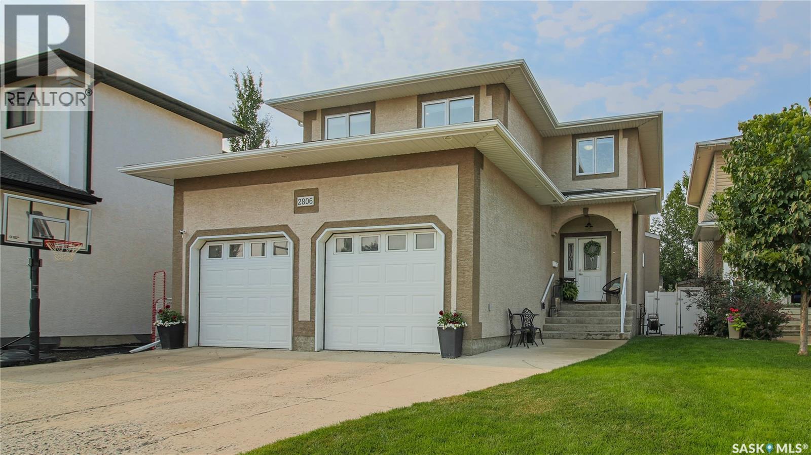 2806 Sunninghill Crescent, Regina, SK - Outdoor