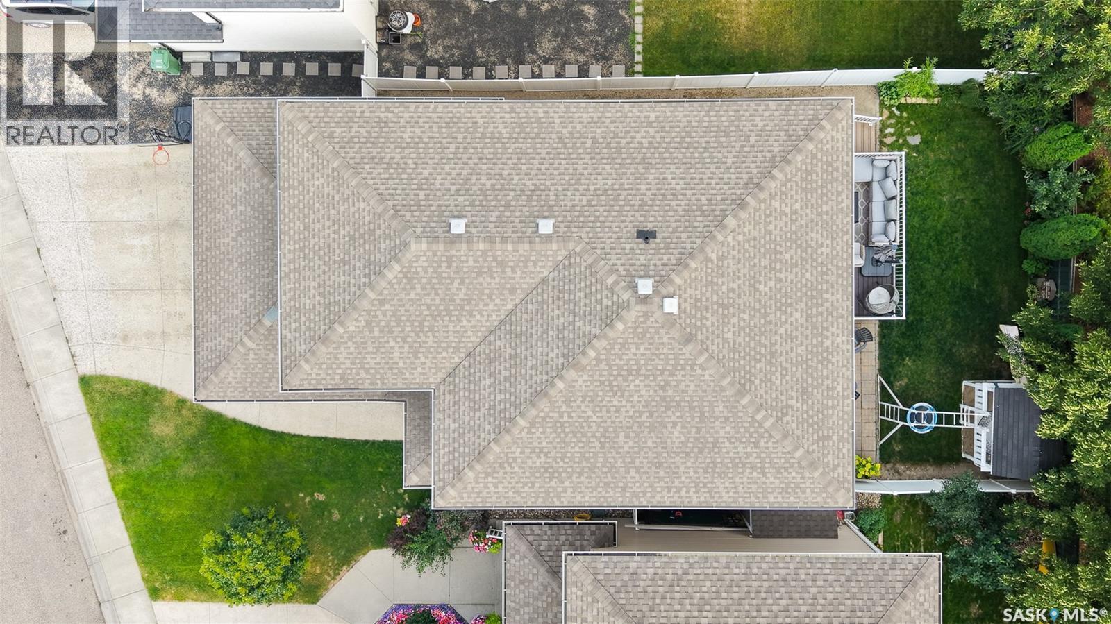 2806 Sunninghill Crescent, Regina, SK - Outdoor
