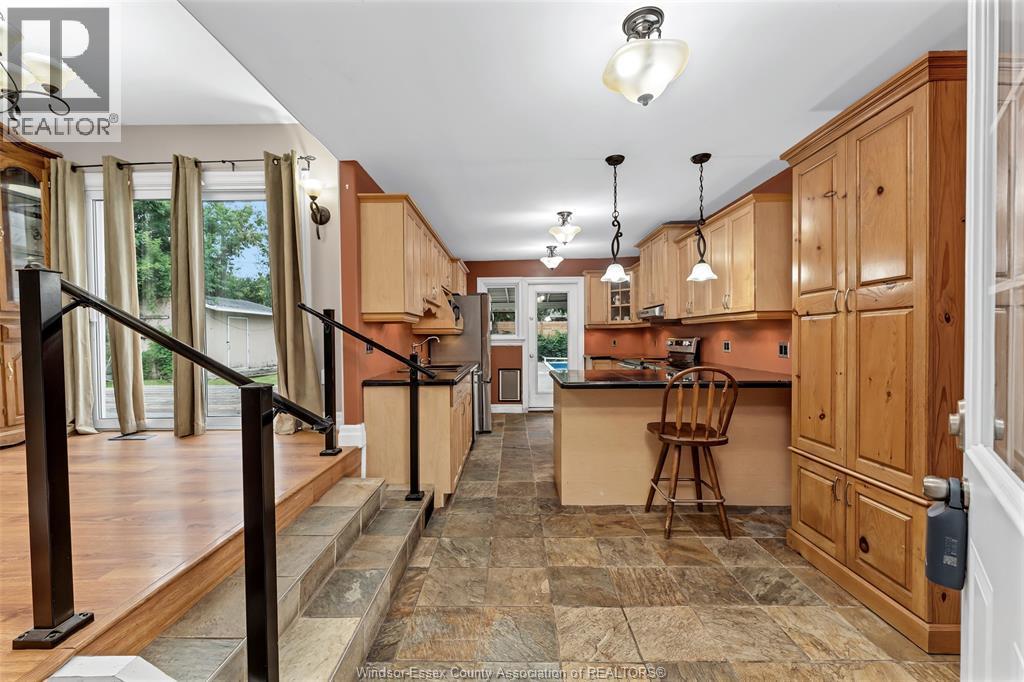 1797 Everts, Windsor, ON - Indoor Photo Showing Other Room