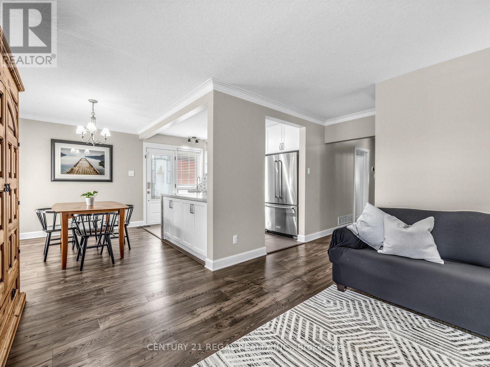 281 Thistle Down Boulevard, Toronto, ON - Indoor Photo Showing Other Room