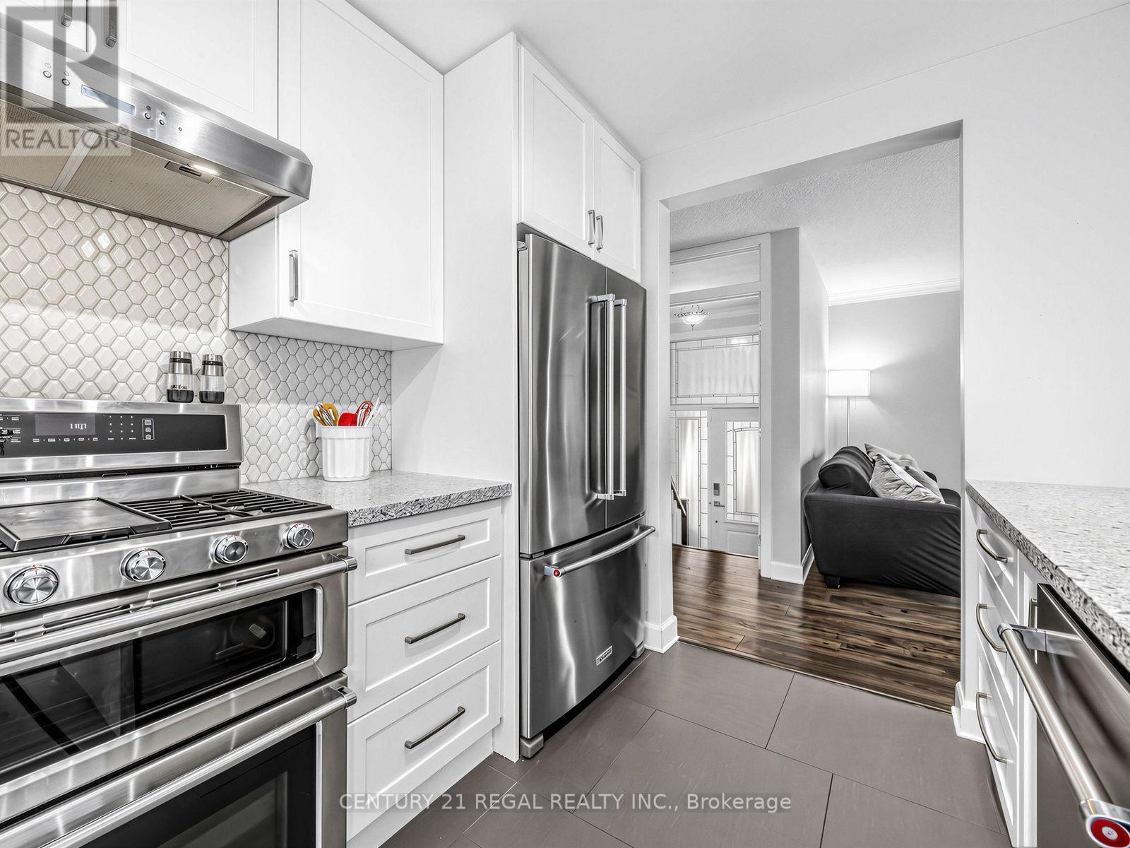 281 Thistle Down Boulevard, Toronto, ON - Indoor Photo Showing Kitchen With Stainless Steel Kitchen