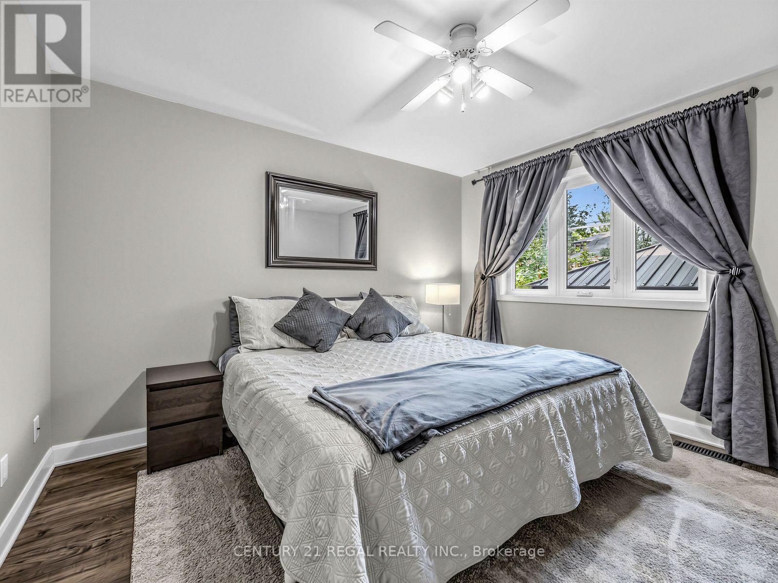 281 Thistle Down Boulevard, Toronto, ON - Indoor Photo Showing Bedroom