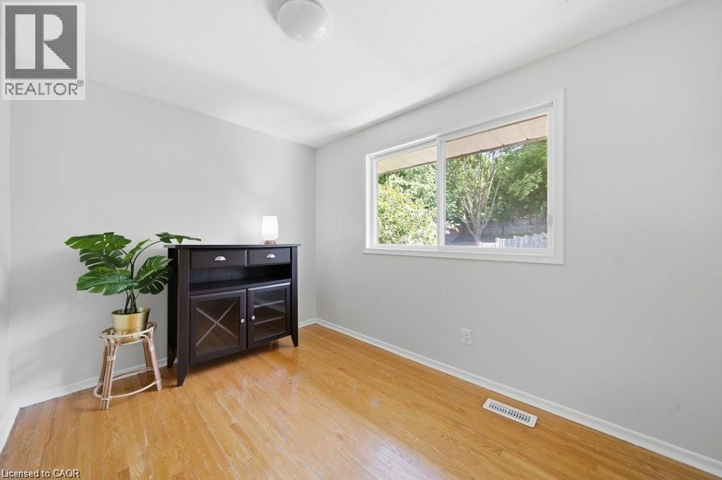 Bedroom 3 of 4 - 64 Warren Road, Kitchener, ON - Indoor