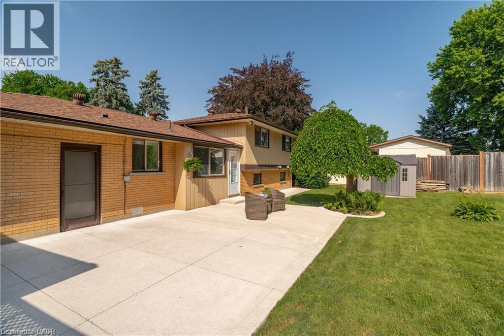 64 Warren Road, Kitchener, ON - Outdoor