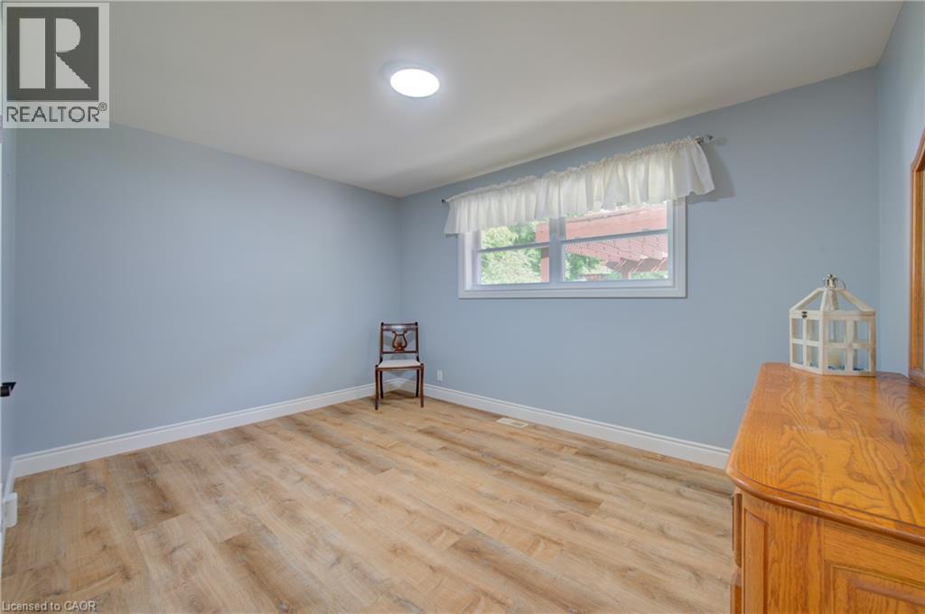 251 Union Street E, Waterloo, ON - Indoor Photo Showing Other Room
