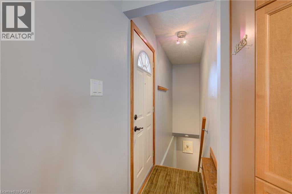 251 Union Street E, Waterloo, ON - Indoor Photo Showing Other Room