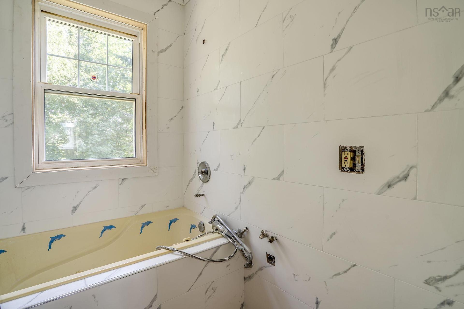 60 Thornhill Drive, Spryfield, NS - Indoor Photo Showing Laundry Room