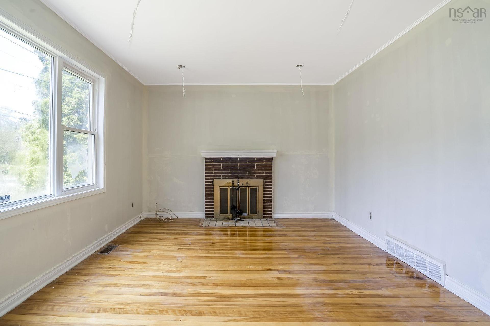 60 Thornhill Drive, Spryfield, NS - Indoor With Fireplace