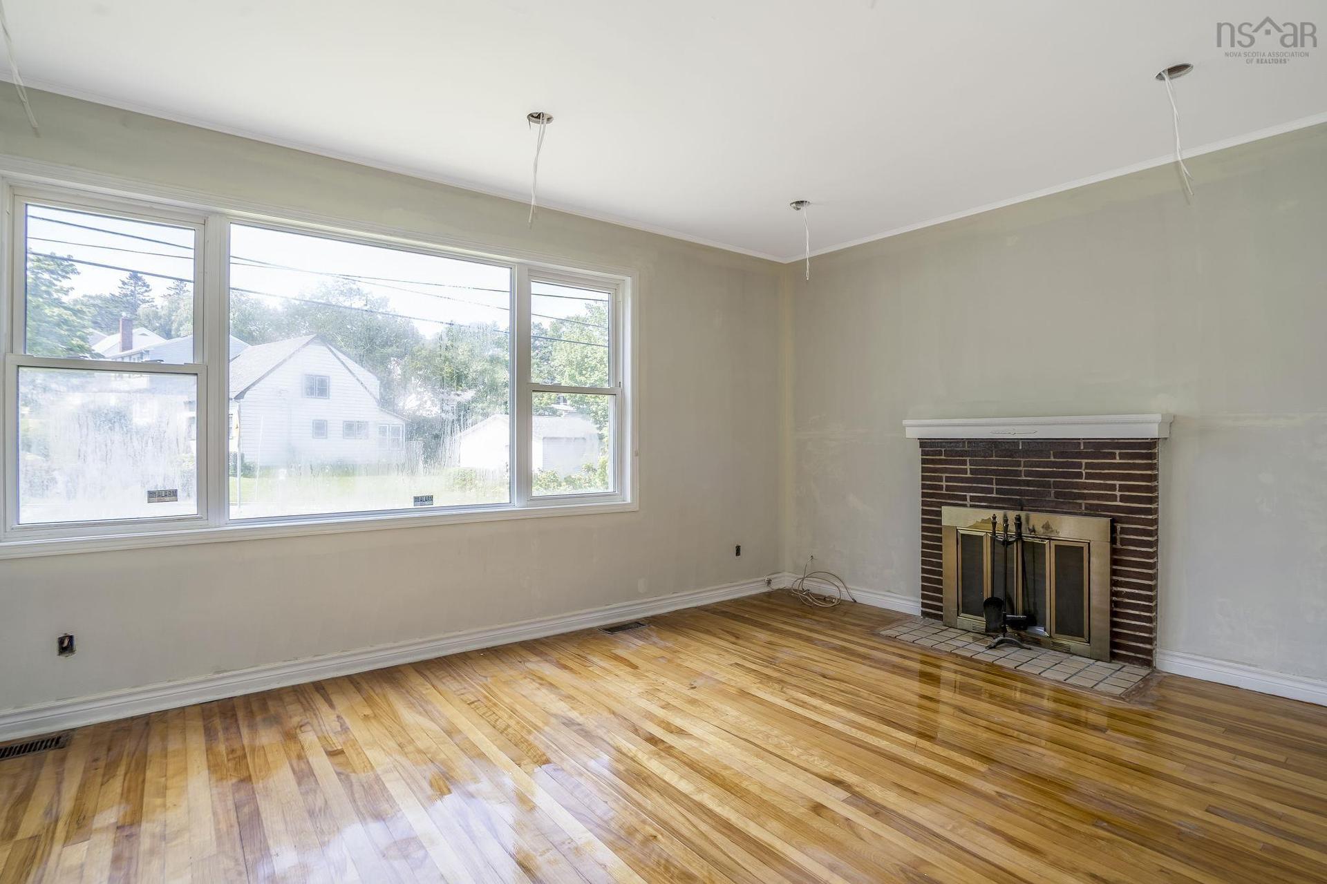 60 Thornhill Drive, Spryfield, NS - Indoor With Fireplace