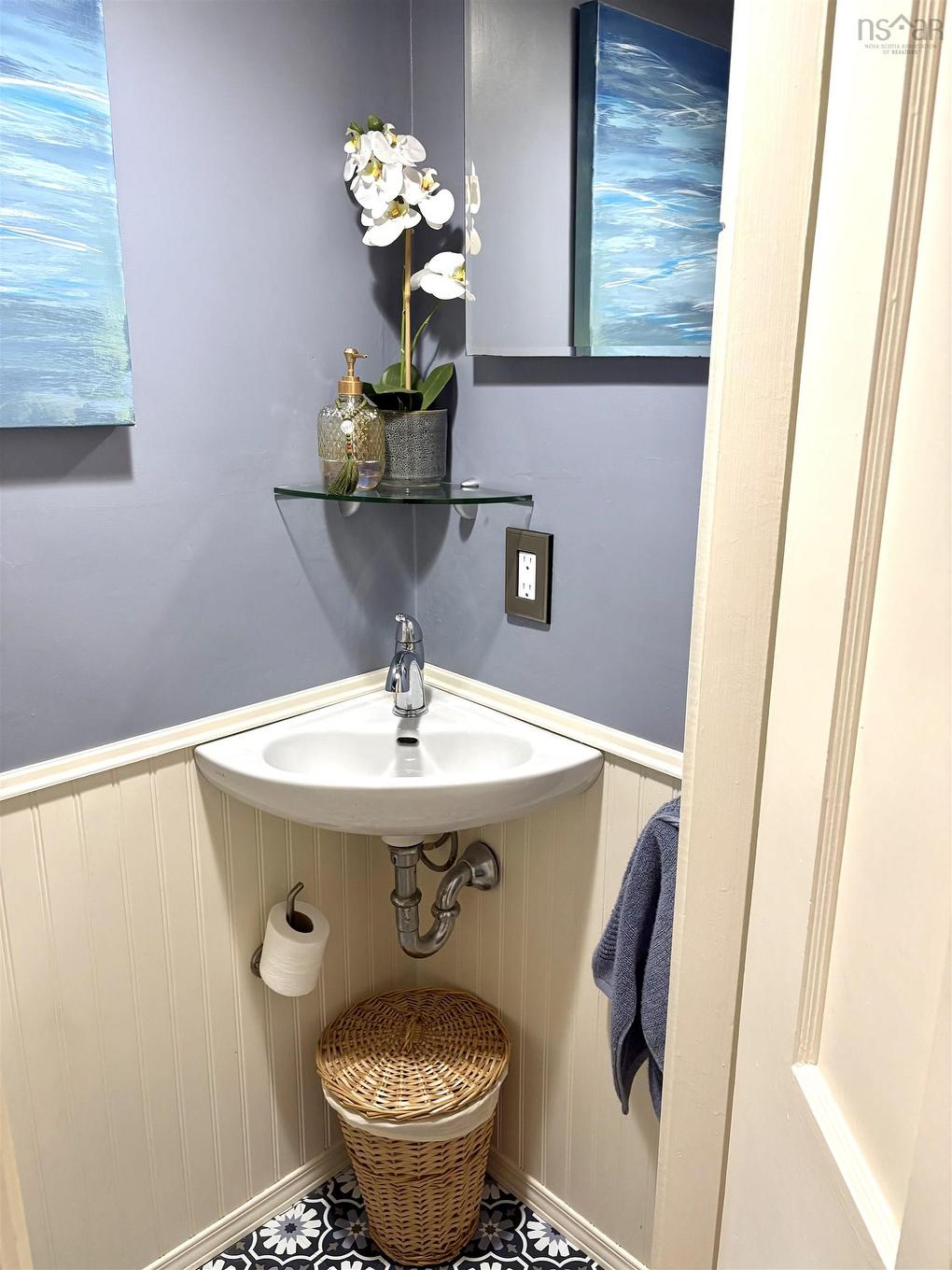 58 William Street, Yarmouth, NS - Indoor Photo Showing Bathroom