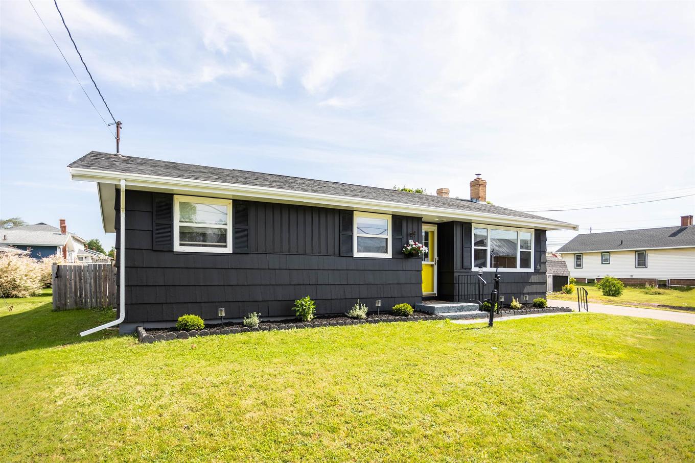 6 Spring Lane, Charlottetown, PE - Outdoor