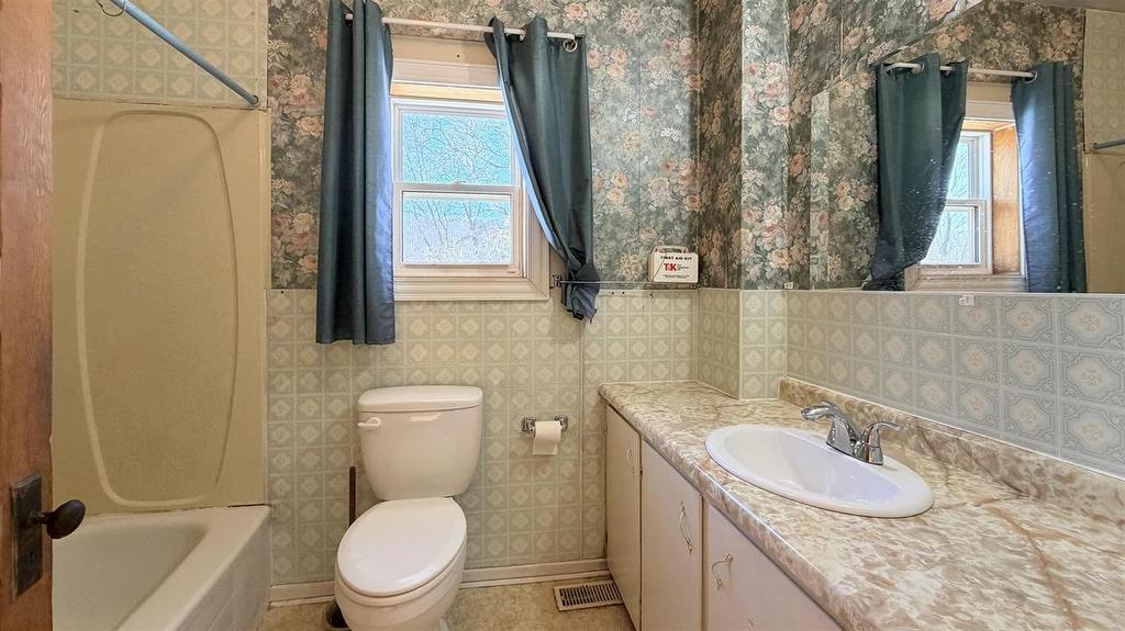 177 East Drive, Summerside, PE - Indoor Photo Showing Bathroom