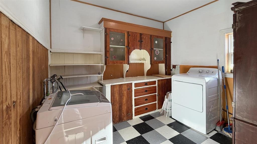177 East Drive, Summerside, PE - Indoor Photo Showing Laundry Room