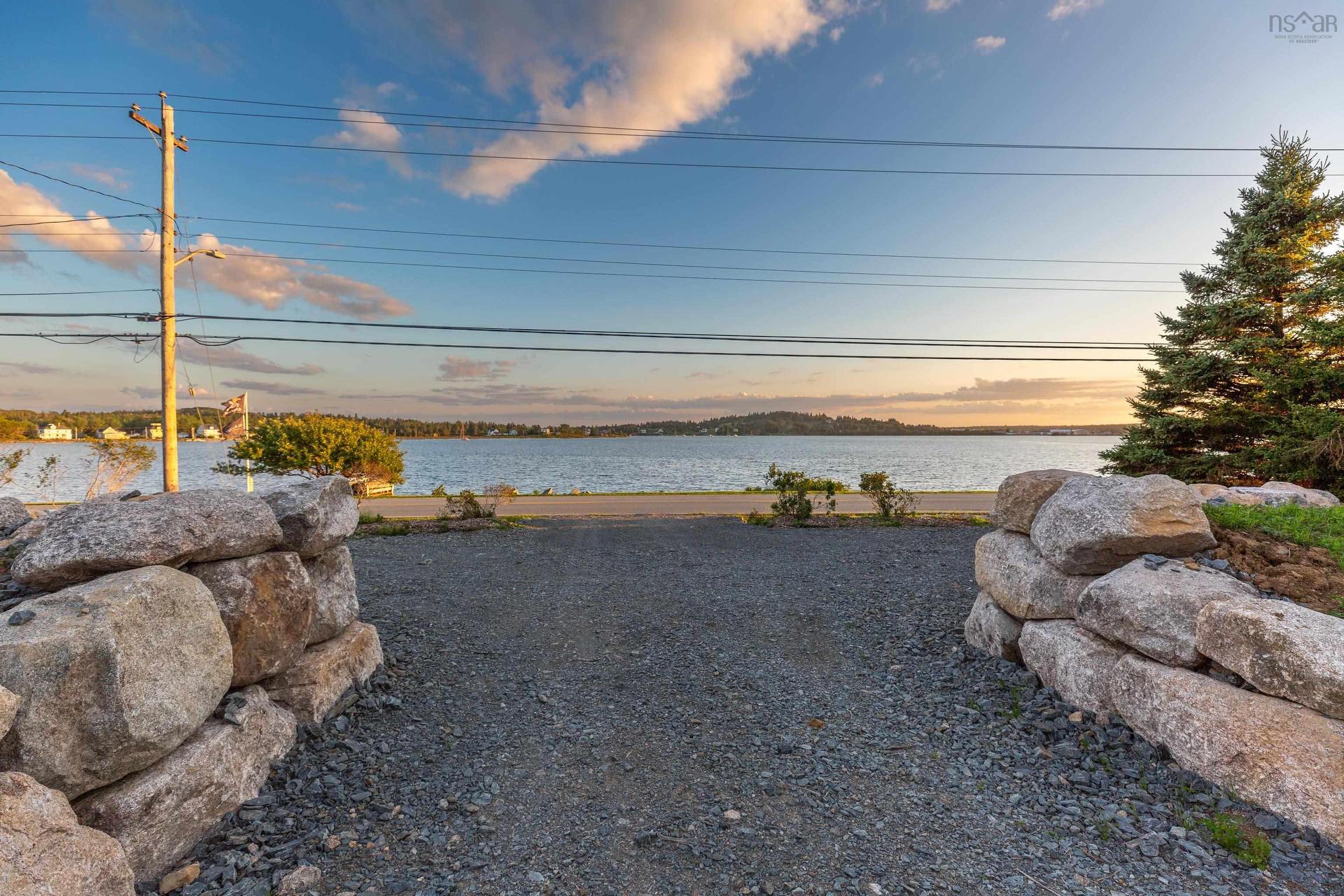 2 Highway 332, Riverport, NS