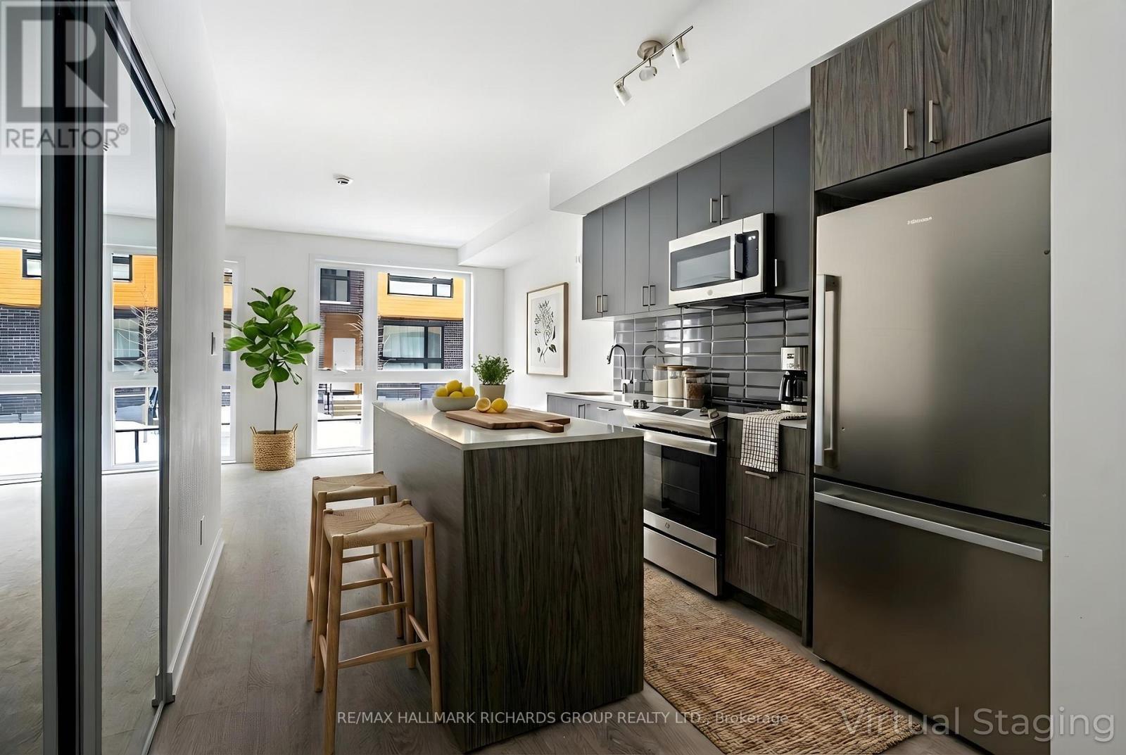 23 - 35 Birchcliff Avenue, Toronto, ON - Indoor Photo Showing Kitchen With Stainless Steel Kitchen With Upgraded Kitchen