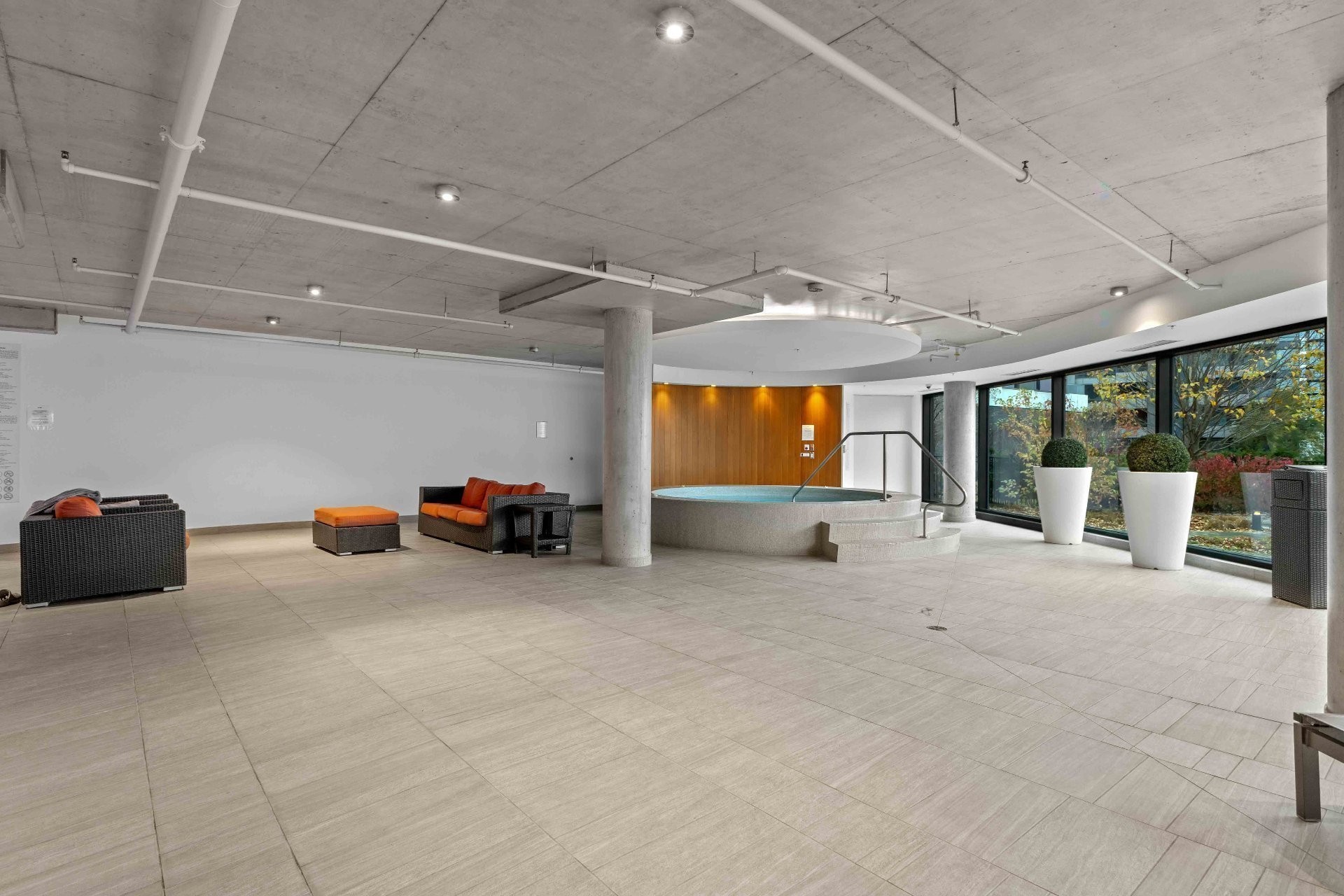 Spa - 2709-299 Rue De La Rotonde, Montréal (Verdun/Île-Des-Soeurs), QC - Indoor Photo Showing Garage