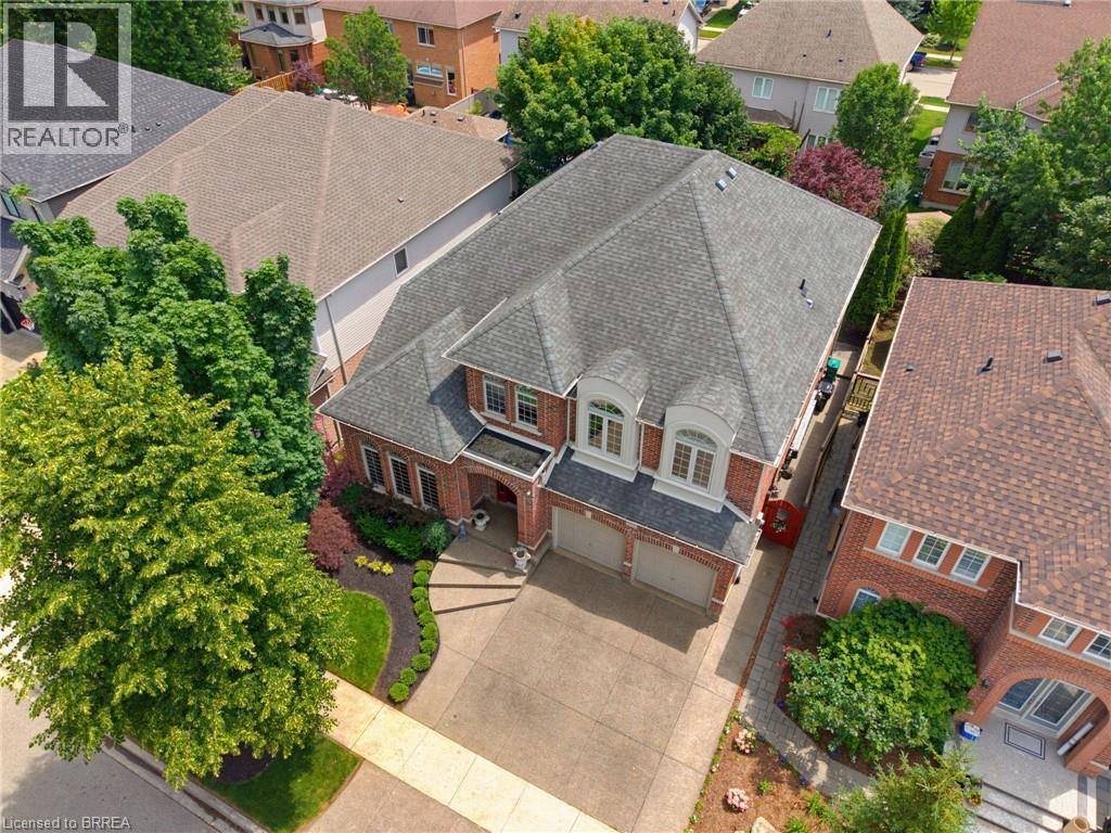 141 Falconridge Drive, Kitchener, ON - Outdoor