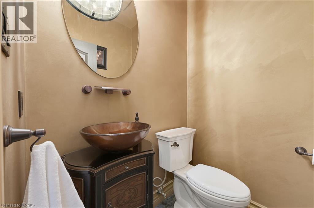 141 Falconridge Drive, Kitchener, ON - Indoor Photo Showing Bathroom