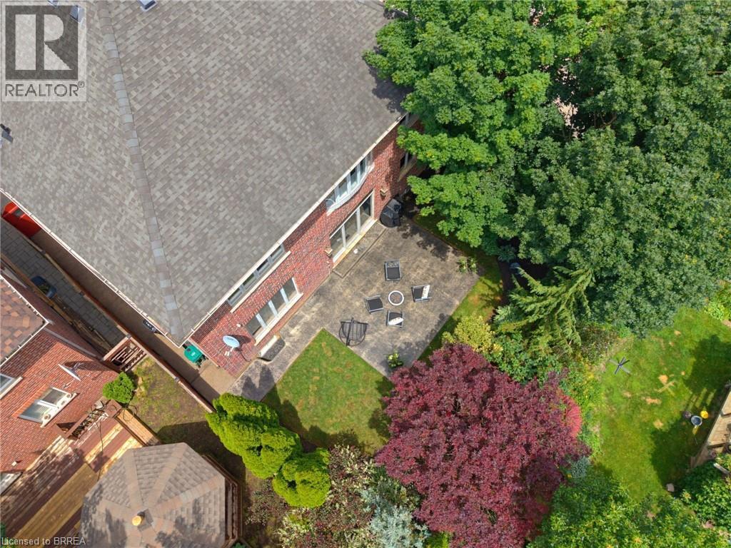 141 Falconridge Drive, Kitchener, ON -