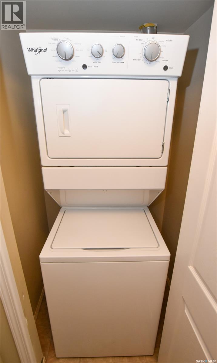 106 Geary Crescent, Saskatoon, SK - Indoor Photo Showing Laundry Room
