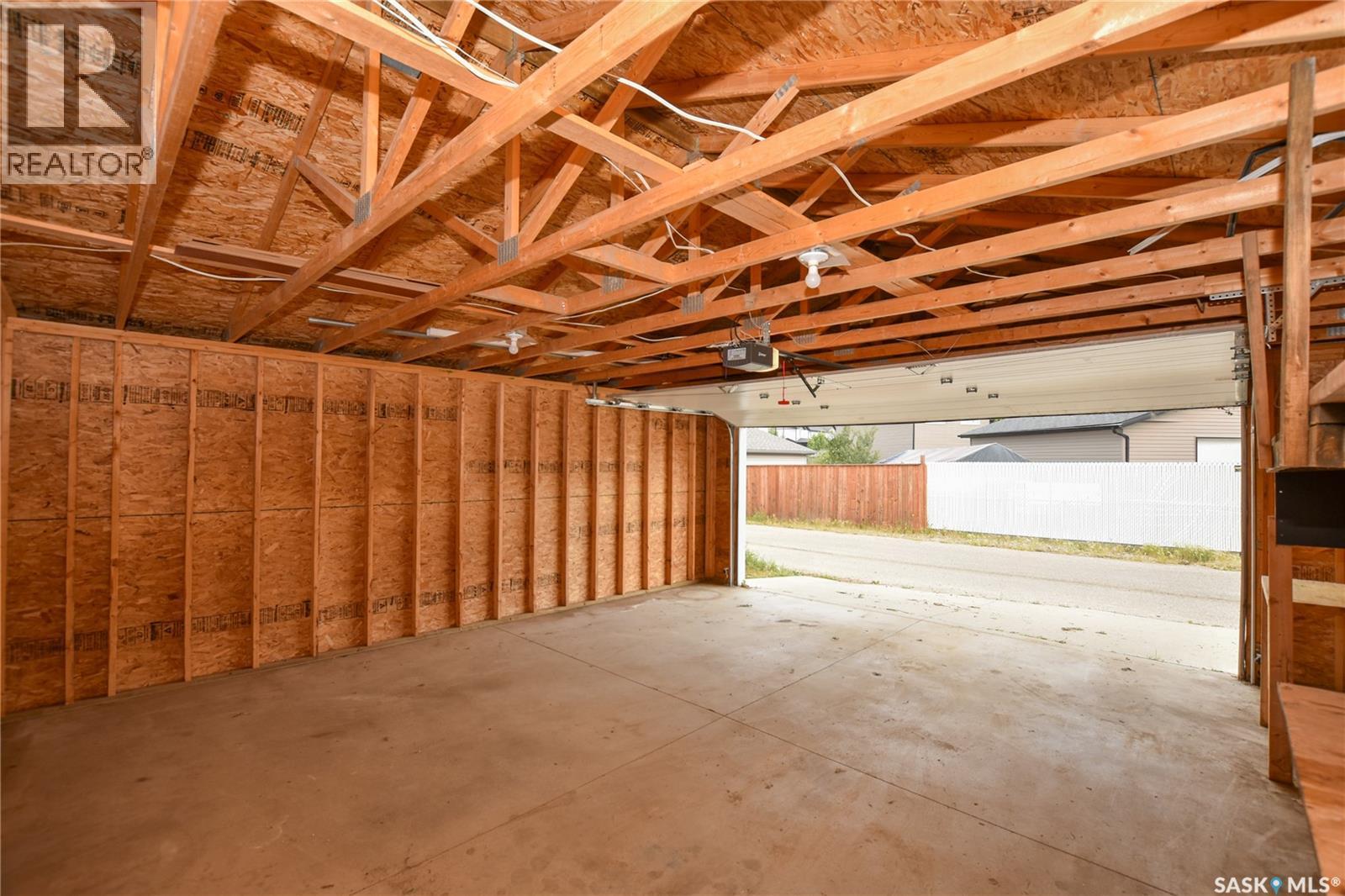 106 Geary Crescent, Saskatoon, SK - Indoor