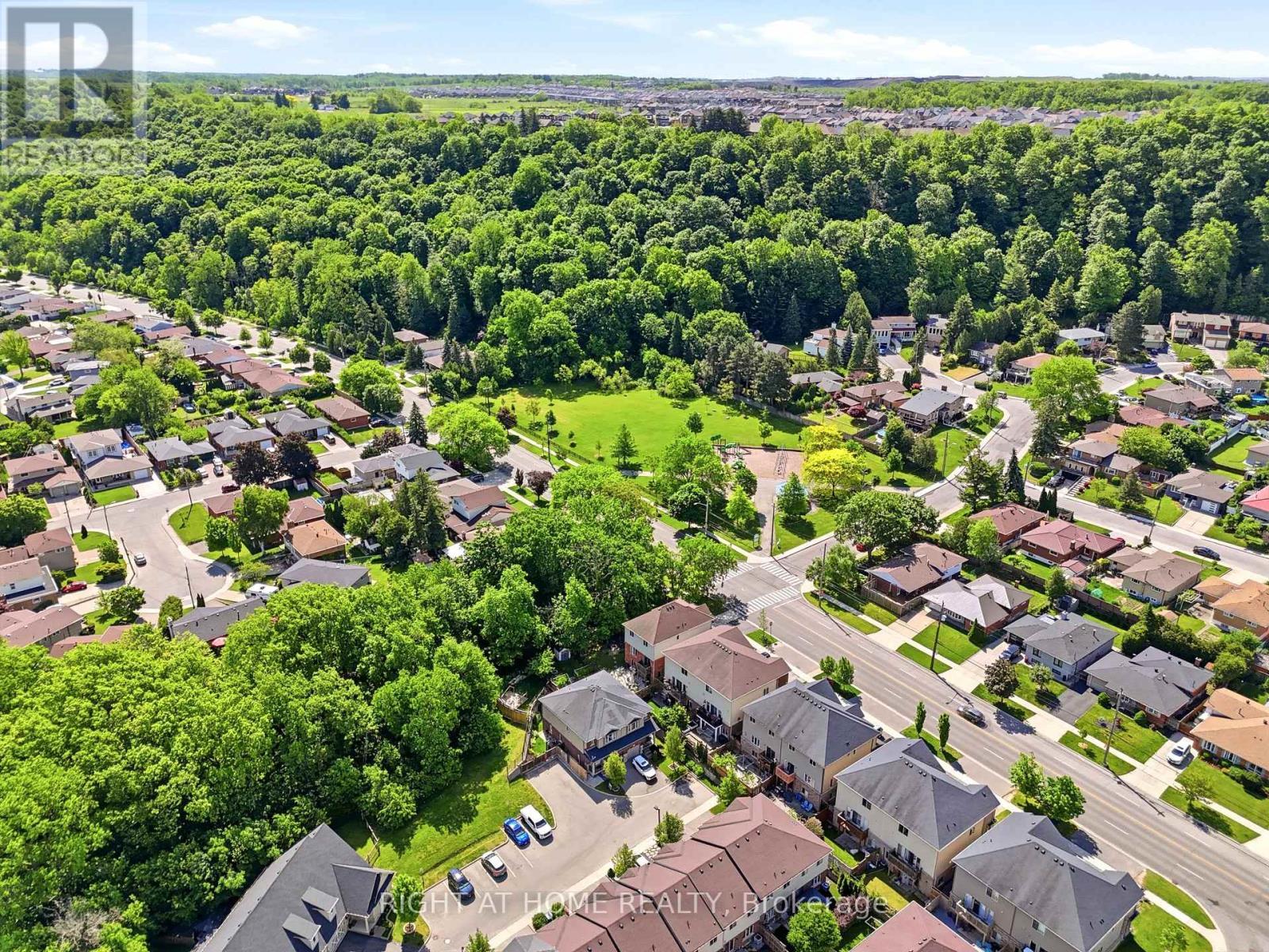 32 Rolling Lane, Hamilton, ON - Outdoor With View
