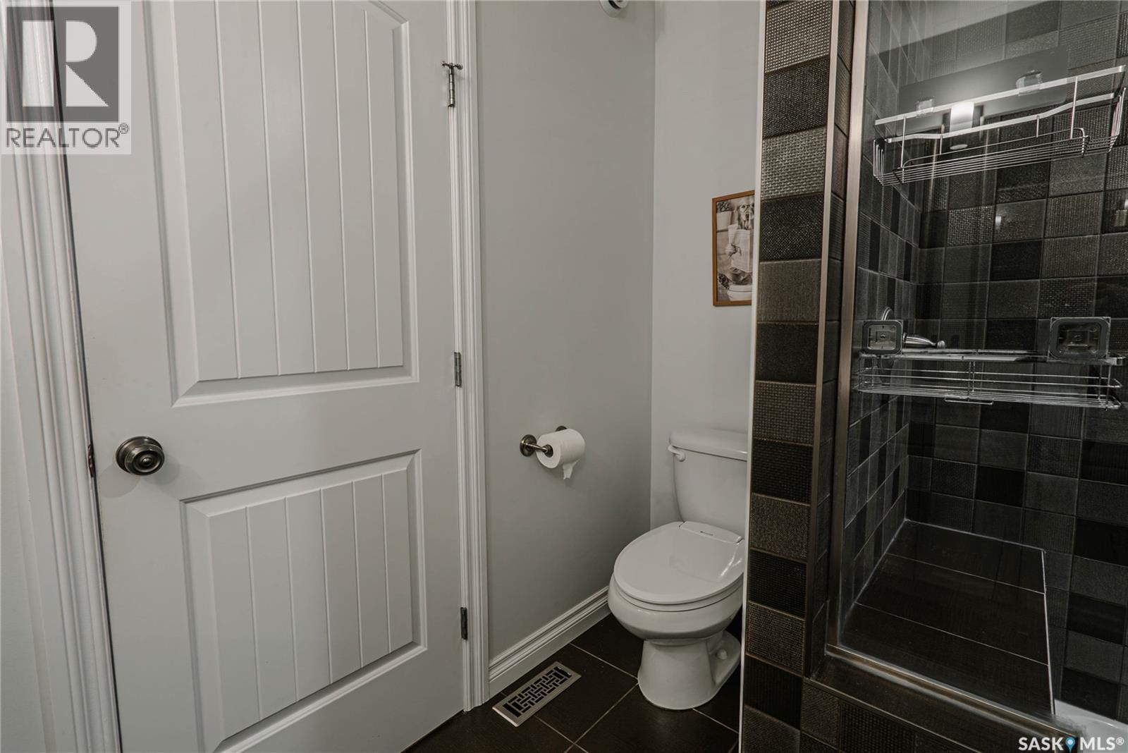 400 Stone Terrace, Martensville, SK - Indoor Photo Showing Bathroom