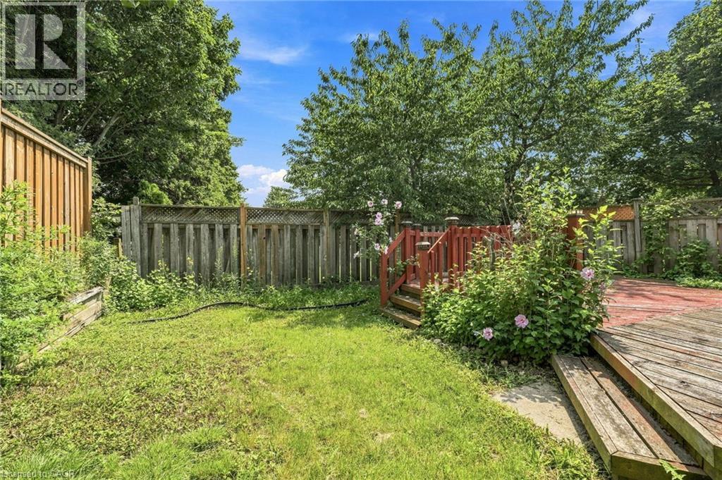 1 Perthshire Court, Hamilton, ON - Outdoor