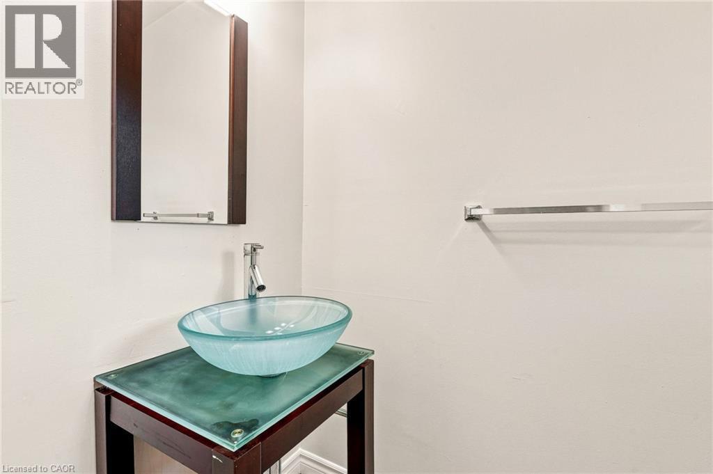 1 Perthshire Court, Hamilton, ON - Indoor