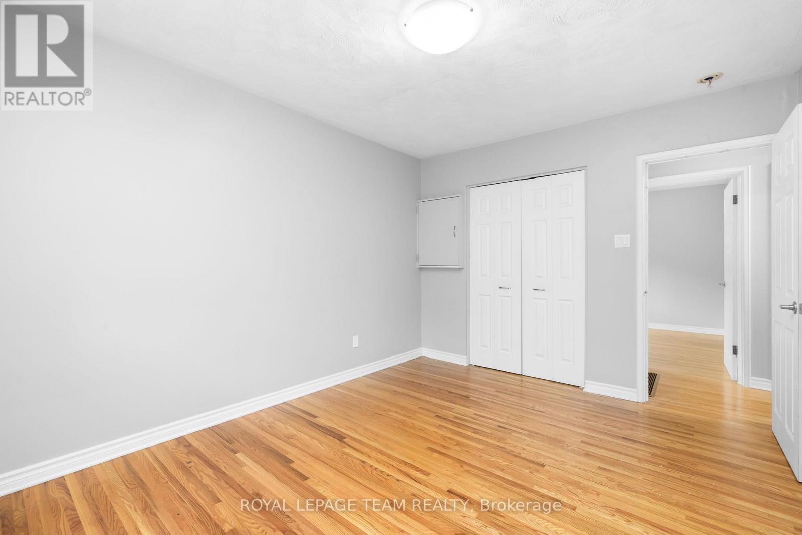 2349 Edwin Crescent, Ottawa, ON - Indoor Photo Showing Other Room