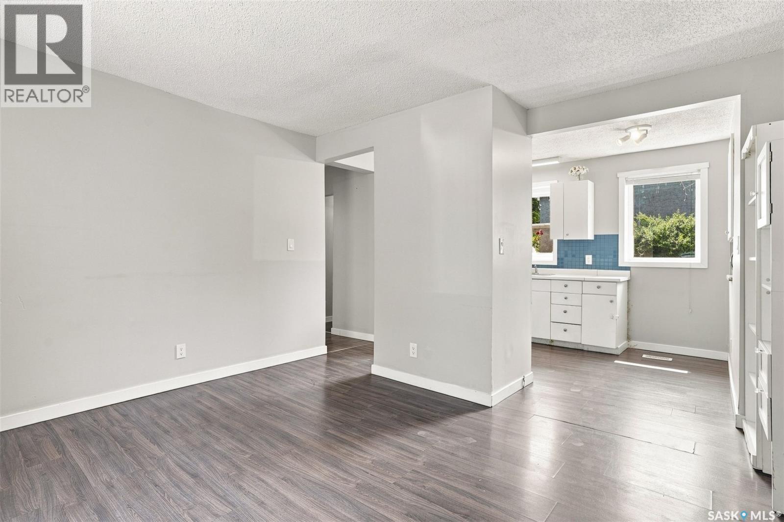 1539 B Avenue N, Saskatoon, SK - Indoor Photo Showing Other Room