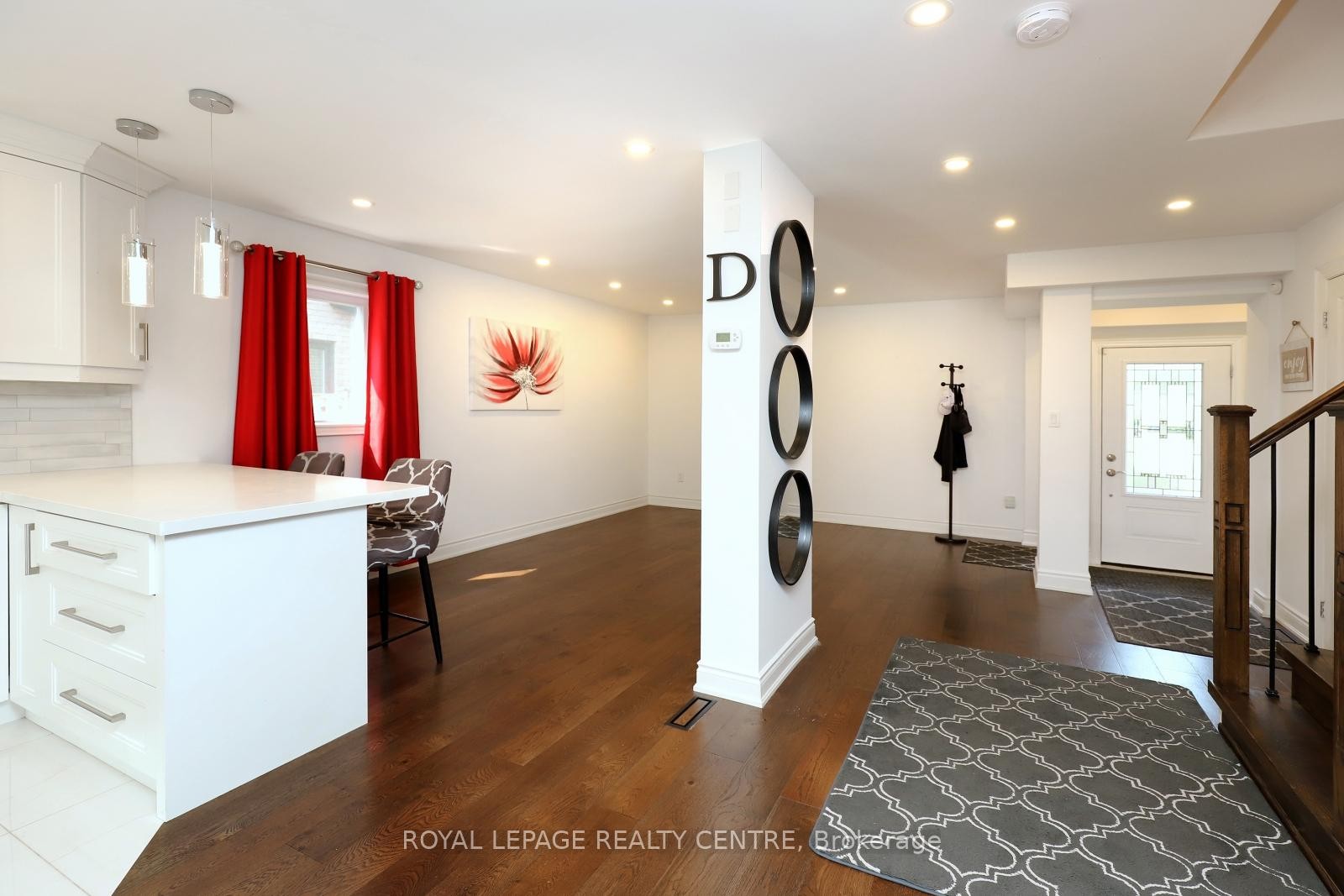 598 Pilcom Court, Mississauga, ON - Indoor Photo Showing Kitchen