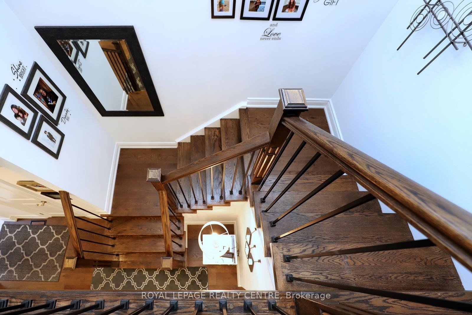 598 Pilcom Court, Mississauga, ON - Indoor Photo Showing Other Room