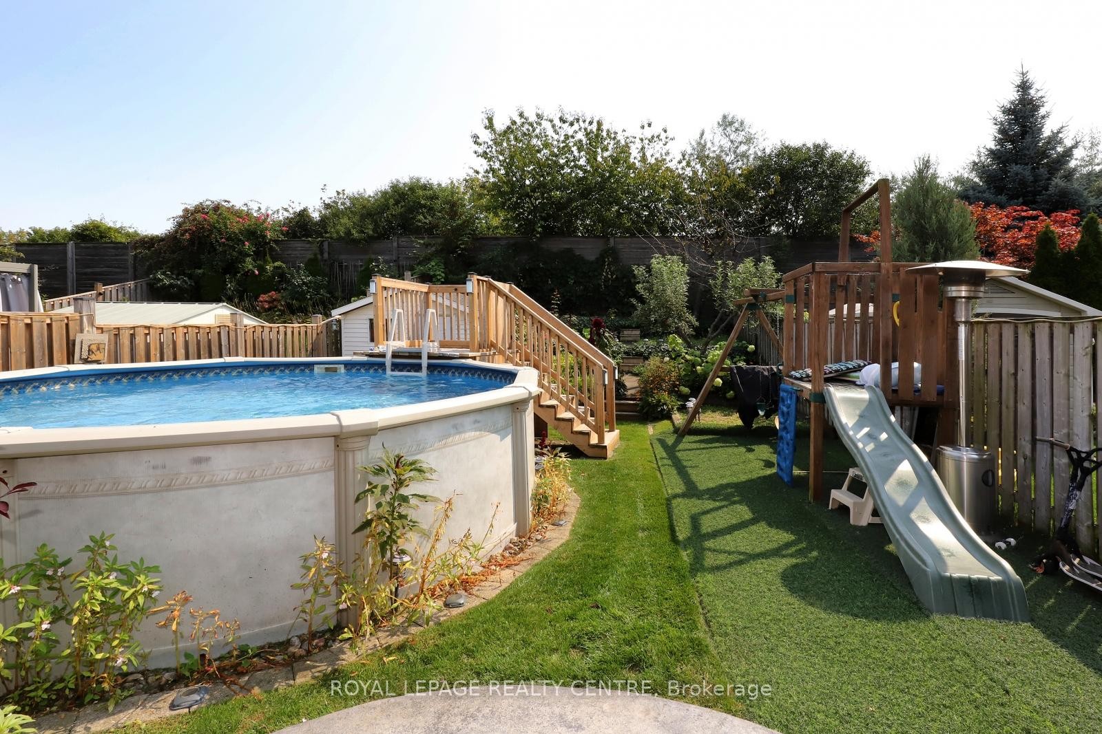 598 Pilcom Court, Mississauga, ON - Outdoor With Above Ground Pool With Backyard
