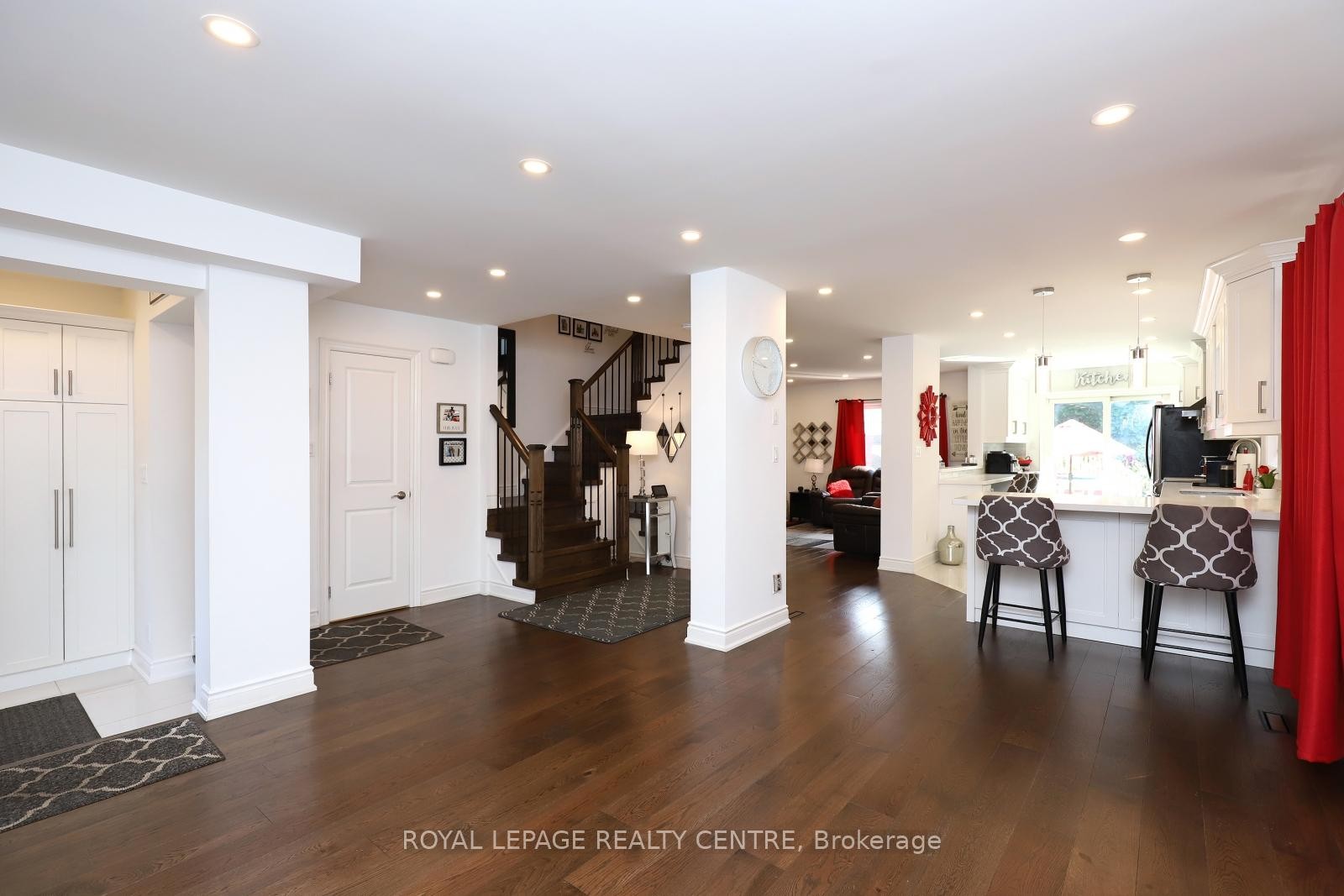 598 Pilcom Court, Mississauga, ON - Indoor
