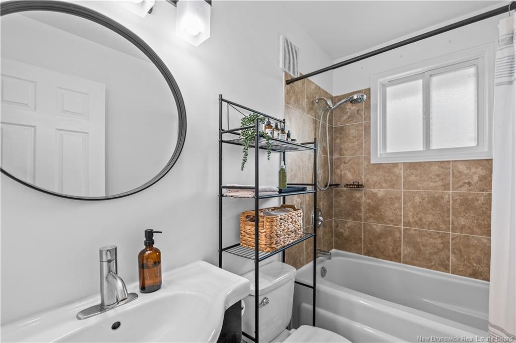 46 Ayer Ave, Moncton, NB