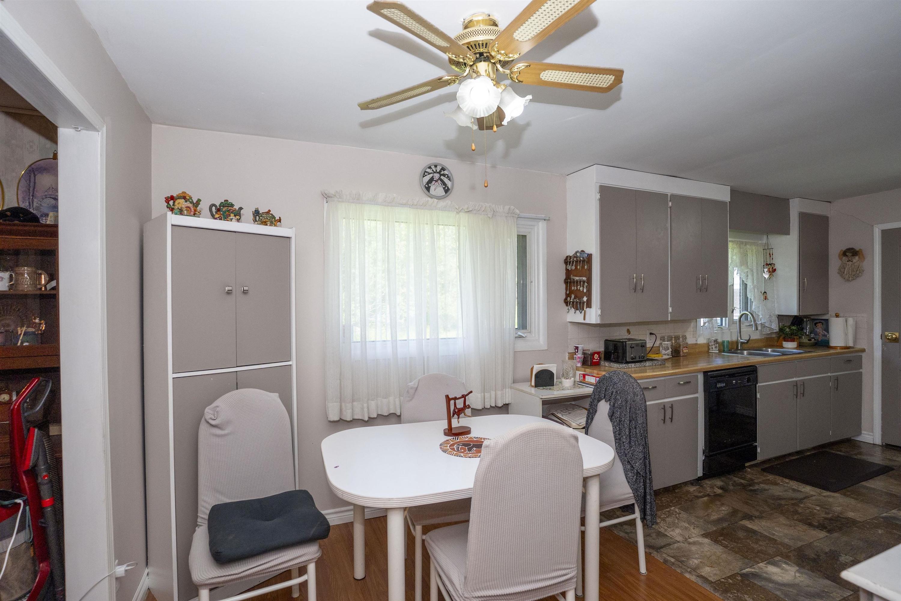 6365 Mapleward Road, Thunder Bay, ON