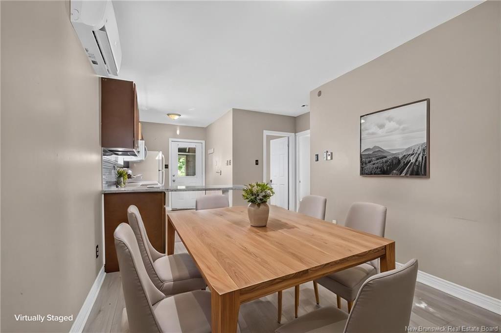 90-92 Edward St, Moncton, NB - Indoor Photo Showing Dining Room