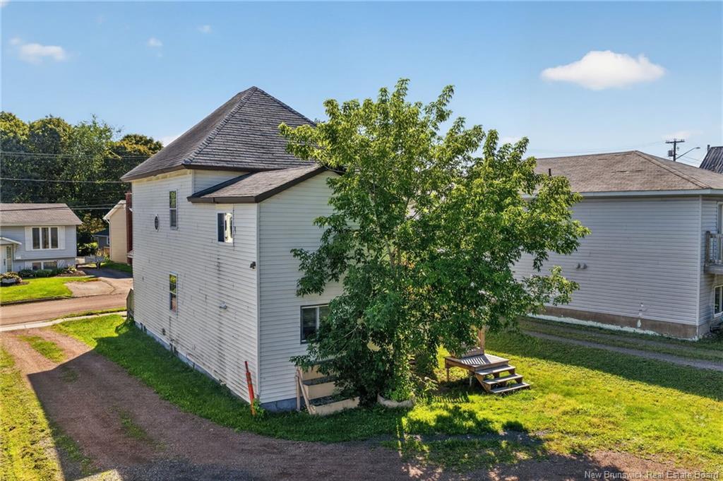 90-92 Edward St, Moncton, NB - Outdoor