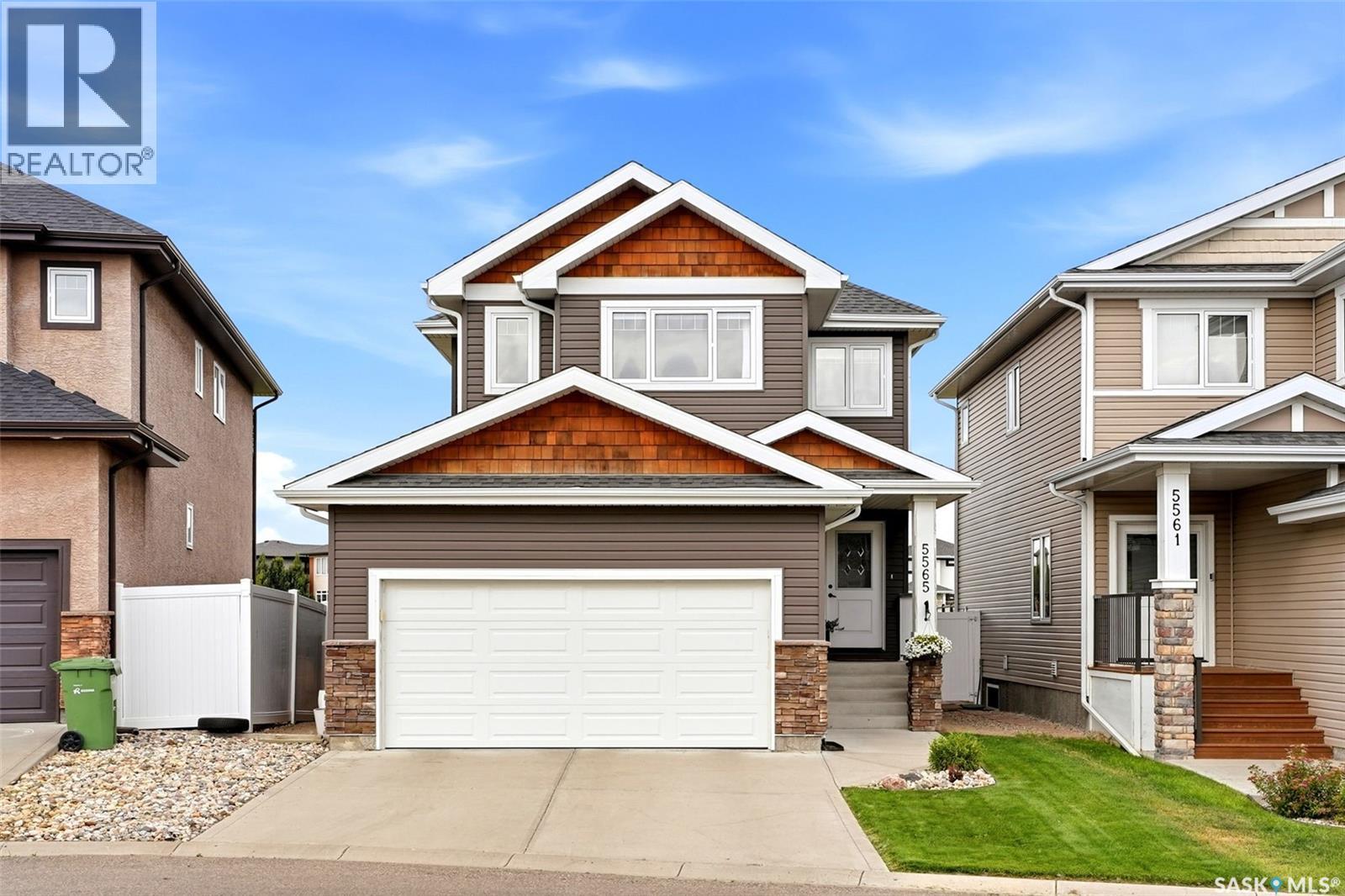 5565 Norseman Crescent, Regina, SK - Outdoor With Facade