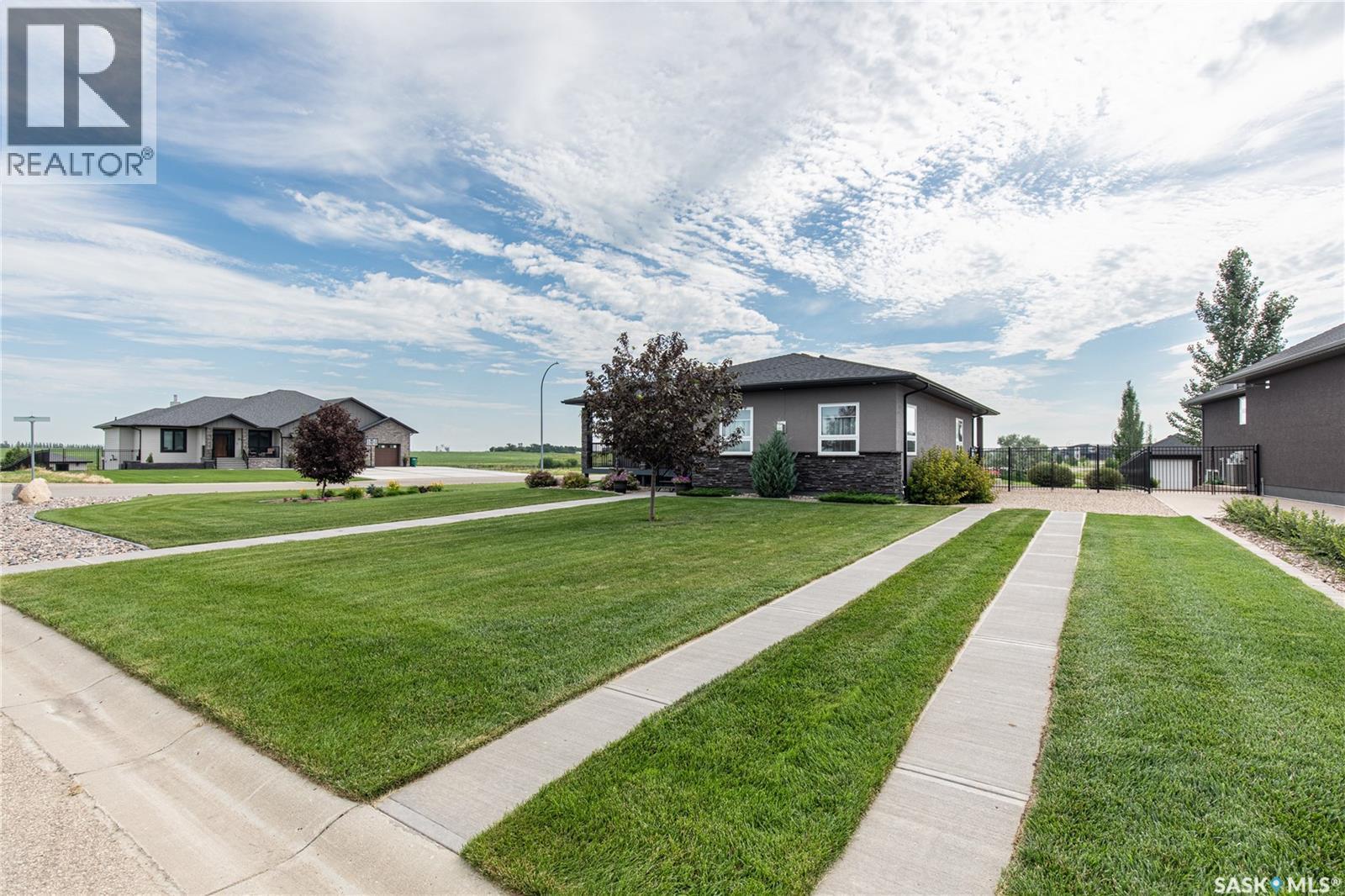 111 Iron Bridge Drive, Moose Jaw, SK - Outdoor