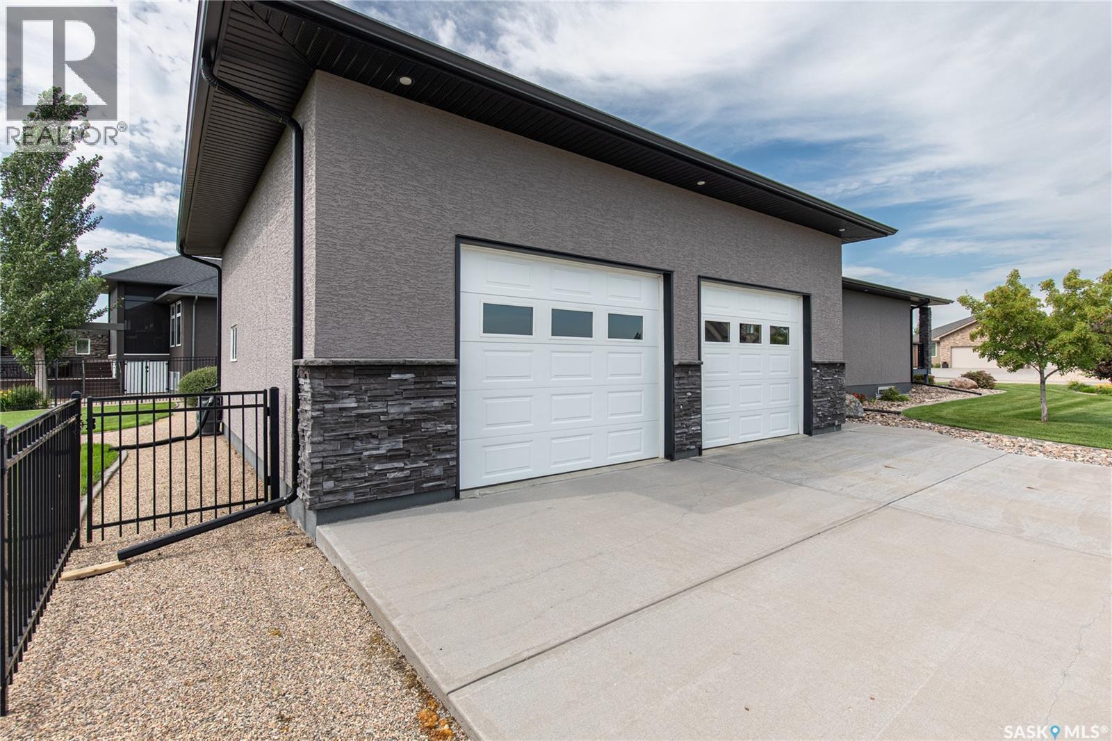 111 Iron Bridge Drive, Moose Jaw, SK - Outdoor With Exterior