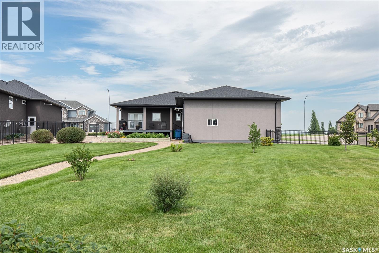 111 Iron Bridge Drive, Moose Jaw, SK - Outdoor