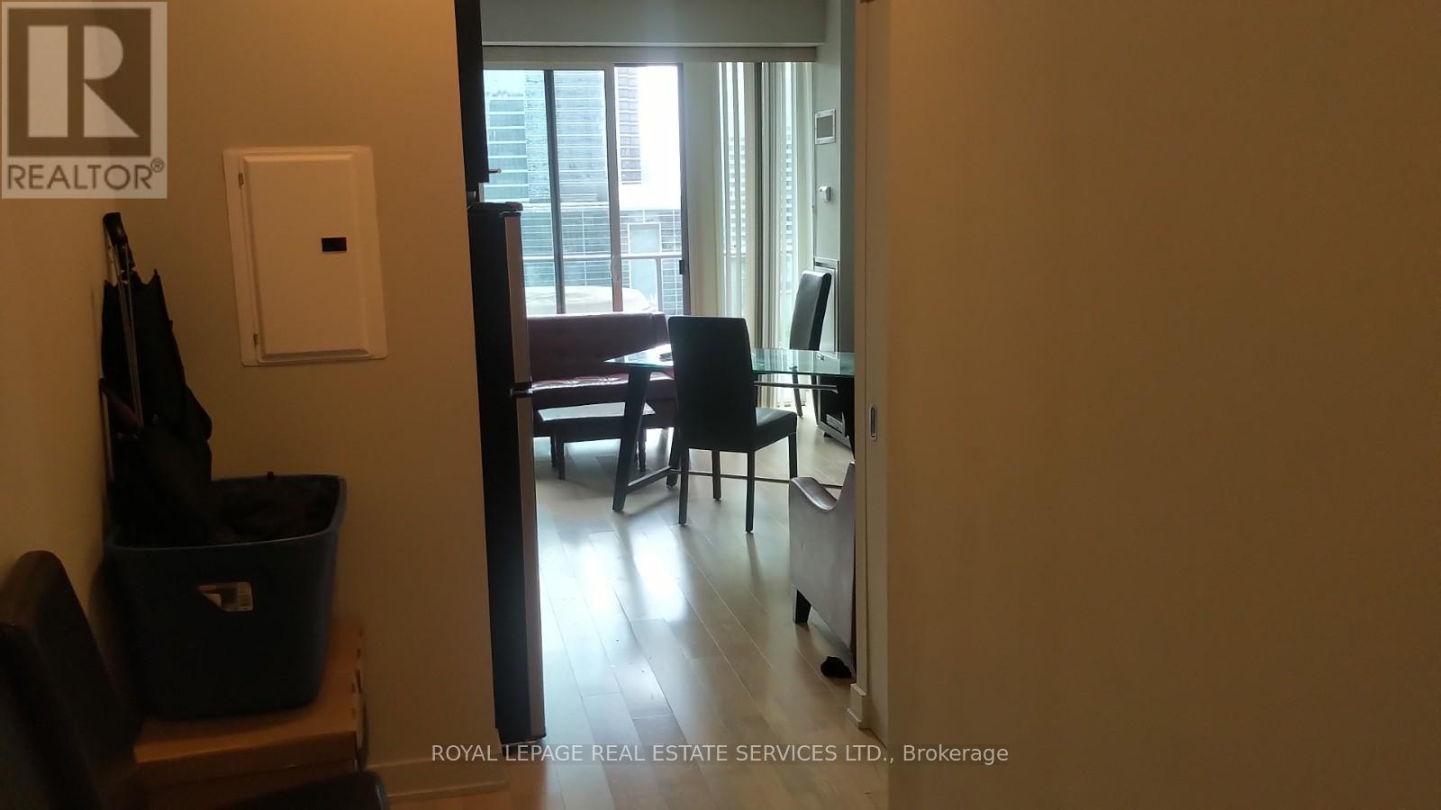 1609 - 126 Simcoe Street, Toronto, ON - Indoor Photo Showing Other Room