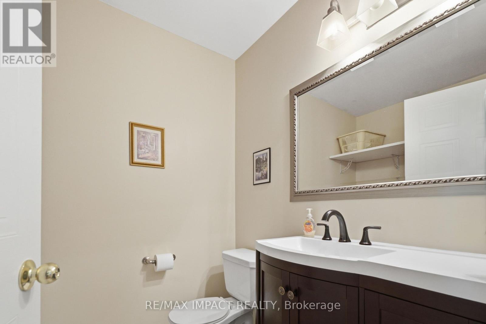 106 Mcfeeters Crescent, Clarington, ON - Indoor Photo Showing Bathroom